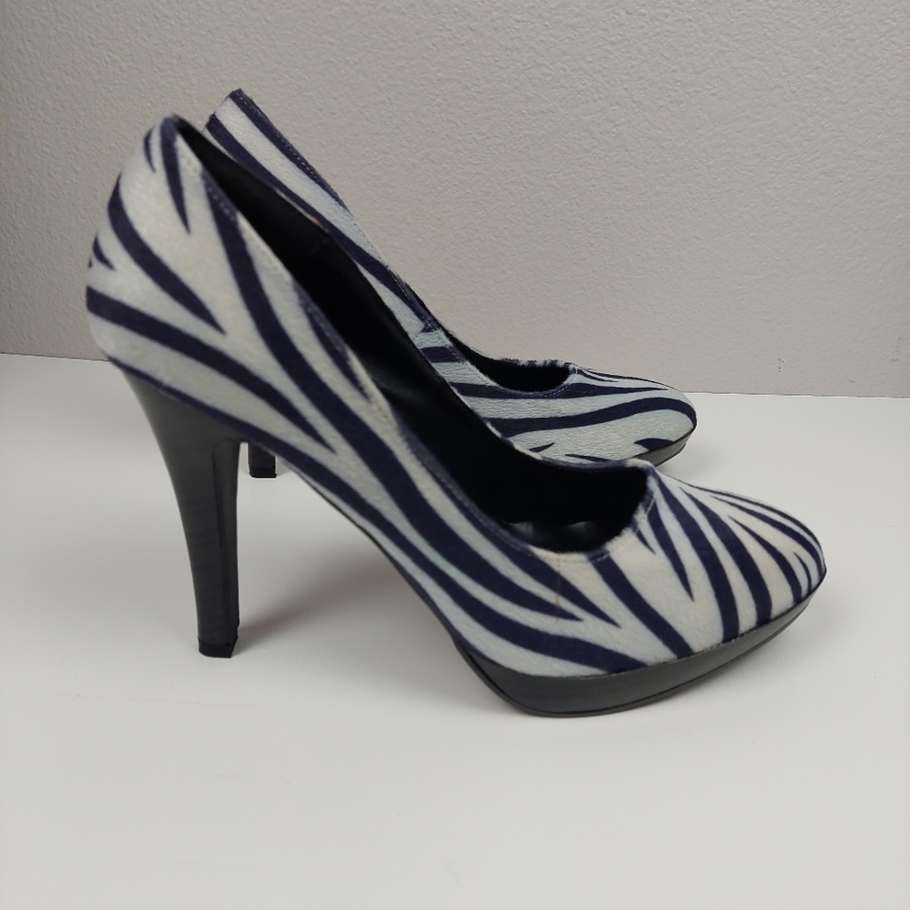 Splash Zebra Pumps